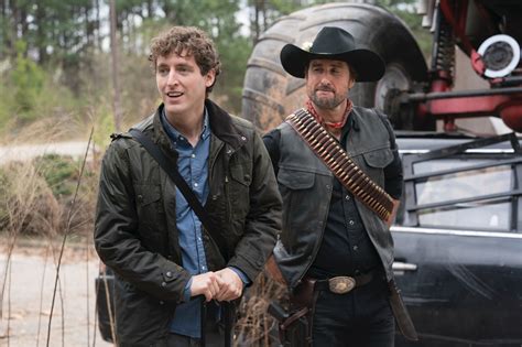 Zombieland: Küçük Bir Hayat İçin Cesurca Bir Yolculuk ve Beyni Deviren Zombi Eğlencesi!